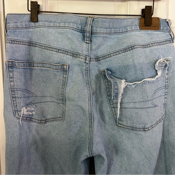 American Eagle Strigid 90’s Straight Jeans - Picture 2 of 5